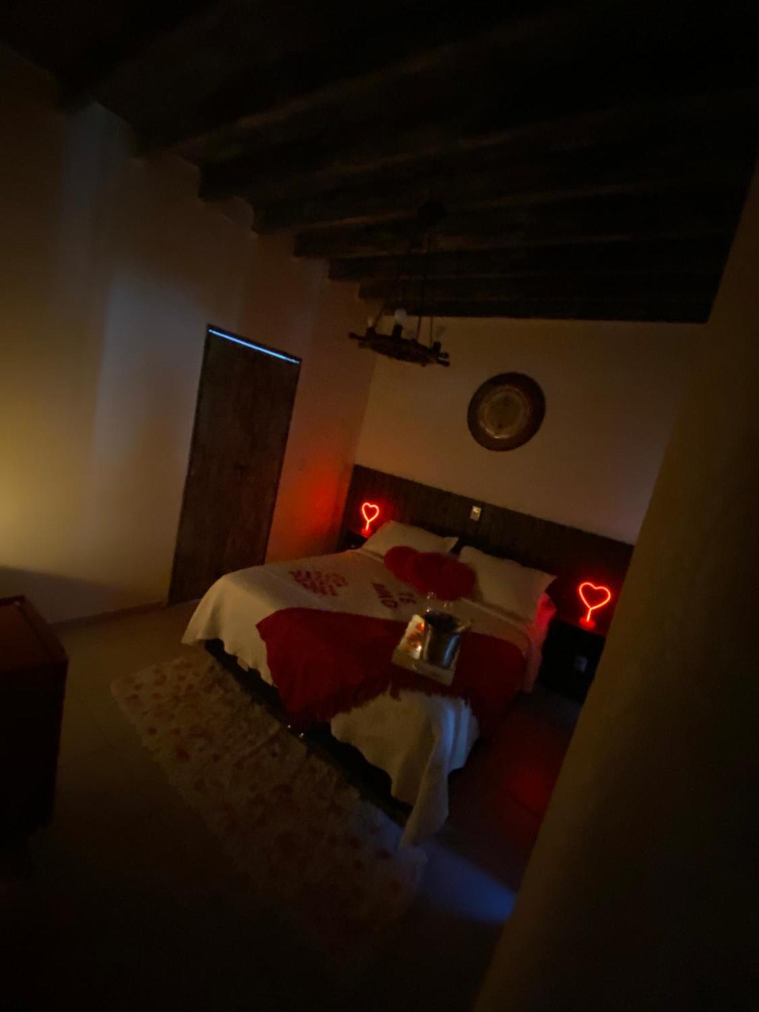 Bahan Suites Privativas - Ideal Para Casais Ubatuba Buitenkant foto